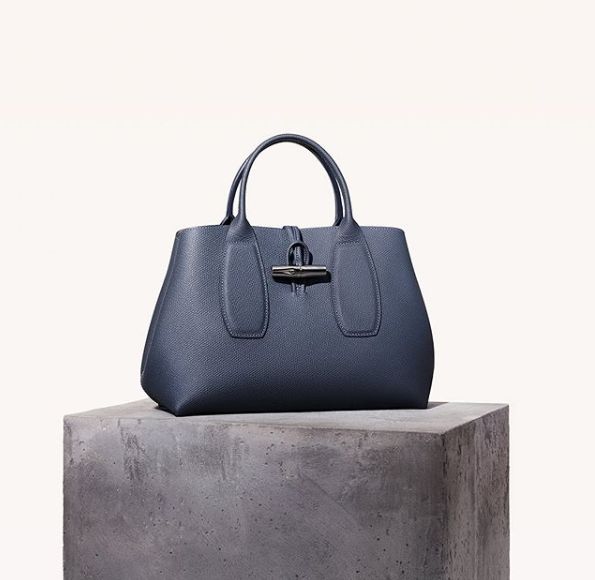 珑骧的包包怎么样好看吗,珑骧包包硬吗