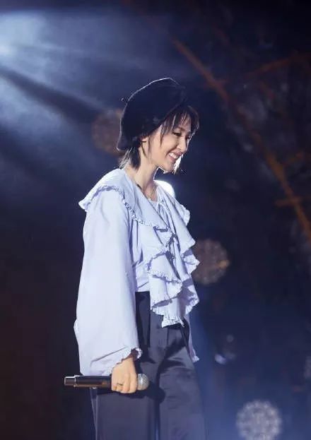 小个子戴贝雷帽显高,贝雷帽显脸小百搭小头围