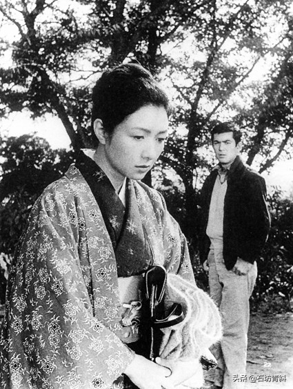 《情迷意乱》多情小叔和美丽嫂子的秘密悲伤中的强颜欢笑最寂寞