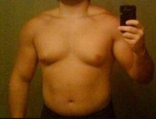 如何减掉胸部脂肪男性,男生胸部脂肪堆积什么样的