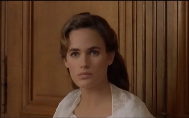 红与黑德莱纳夫人,红与黑于连和德瑞纳夫人吻戏