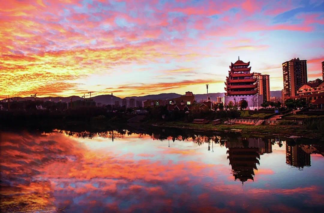 今天宜良景点哪里好玩,宜良好玩的夜景