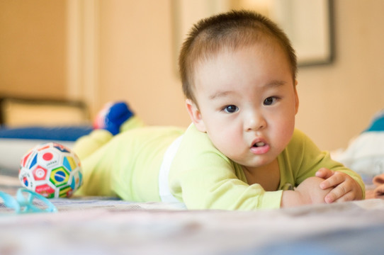 宝宝太瘦了怎样增肥,宝宝瘦的最好方法