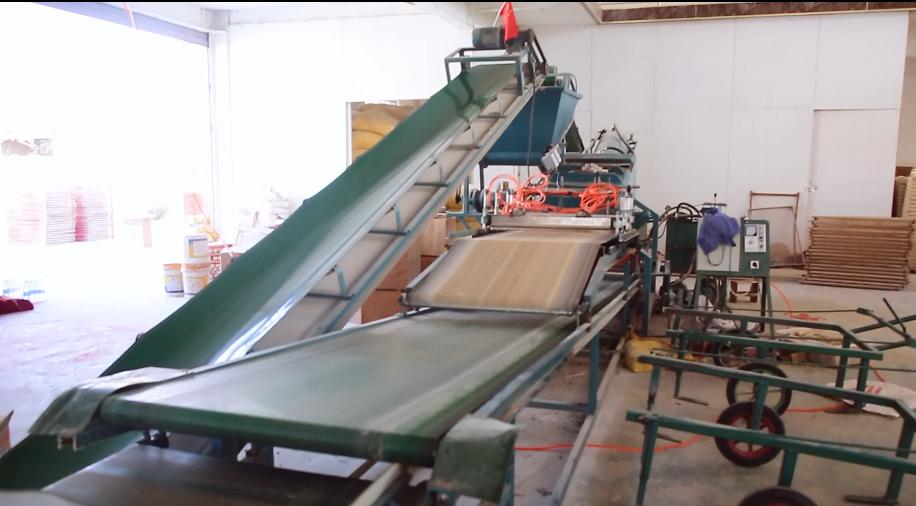 农村小伙靠这门手艺两年买房,河南制香第一村