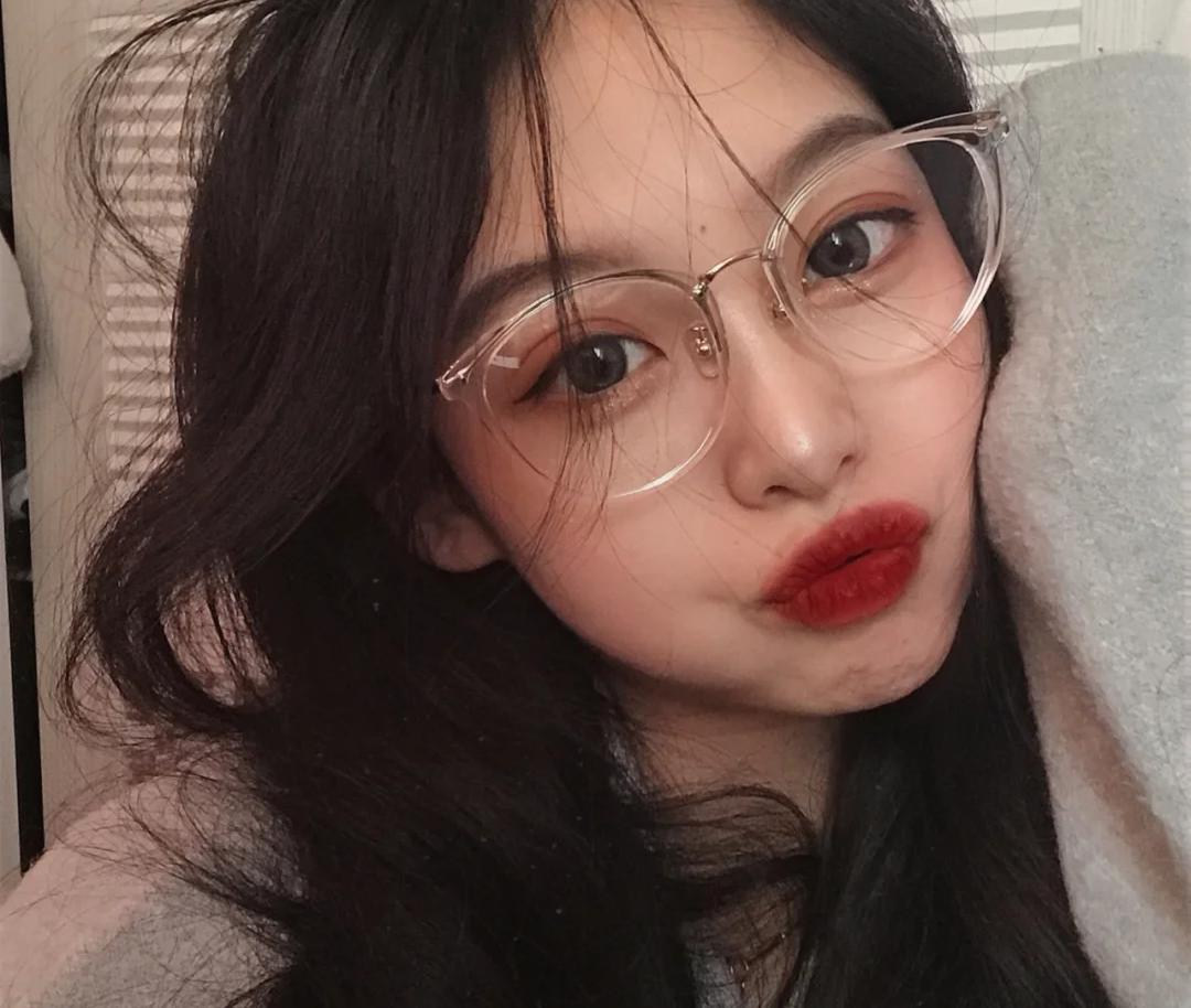 怎么选哪款镜框合适自己脸型,你适合戴哪种隐形的眼镜