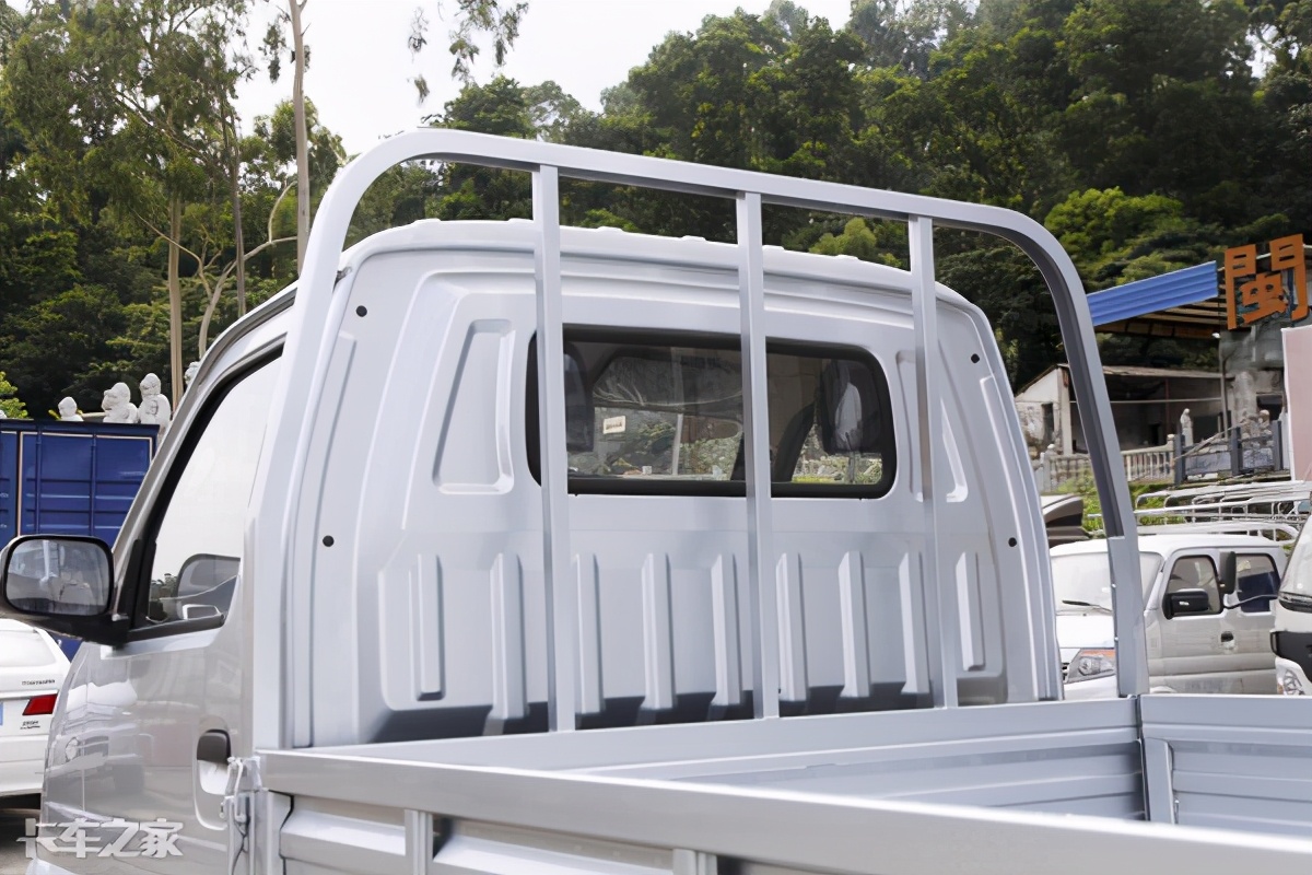 长安神骐t20厢货三米六,长安神骐3.3米货车能拉多少吨