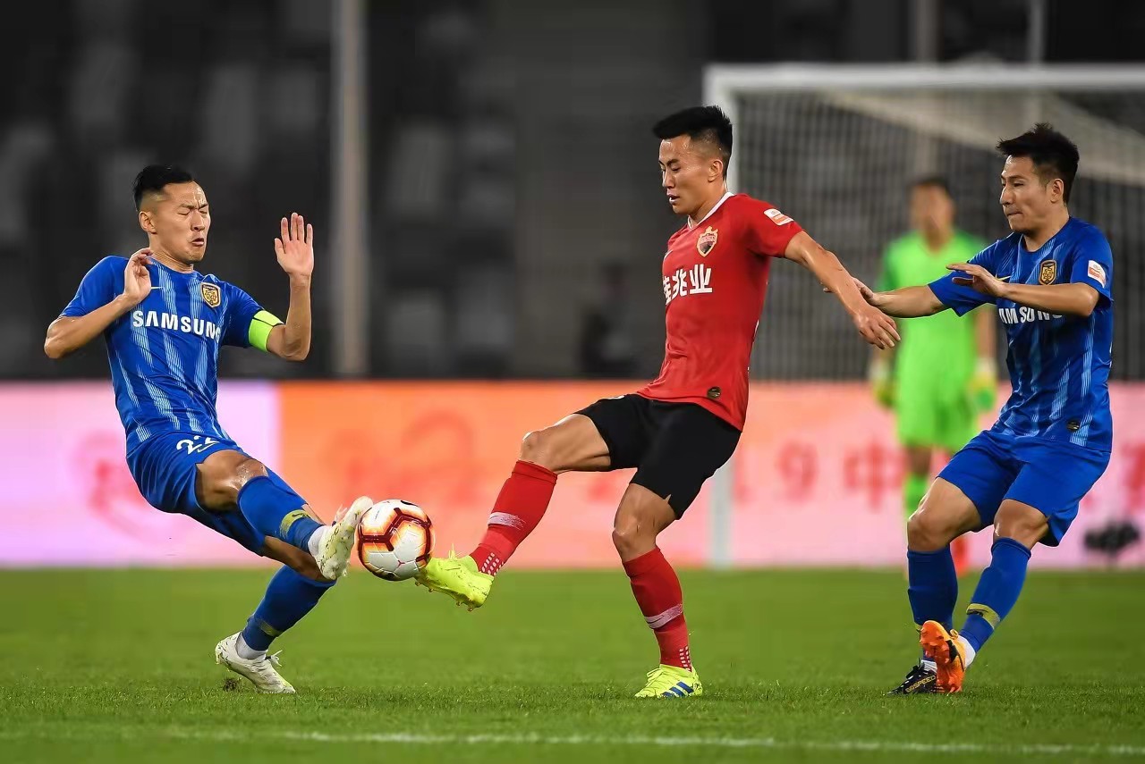 重庆足球历史最佳阵容,30年以来重庆足球最佳阵容