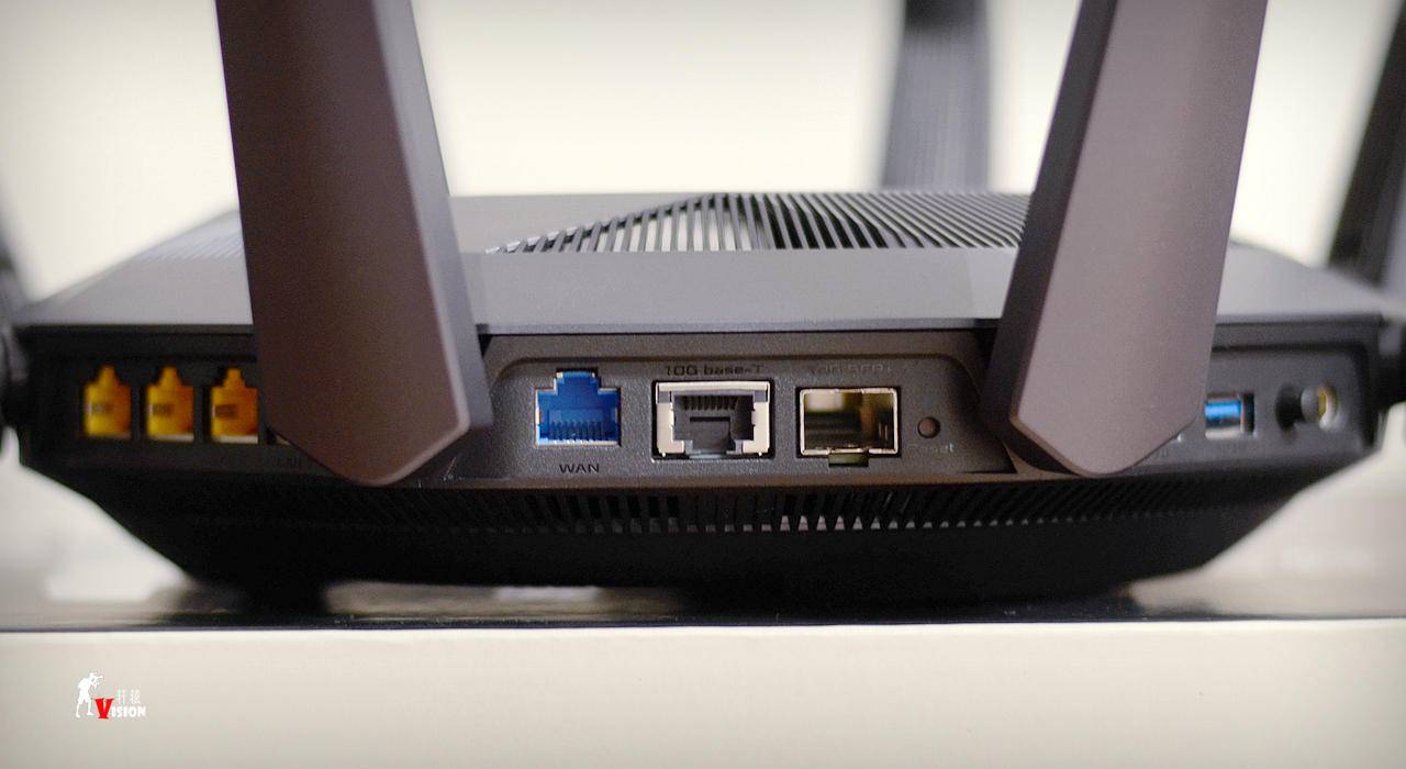 搭载160MHz频宽,八爪鱼进化帝王蟹:华硕RT-AX89X抢先评测