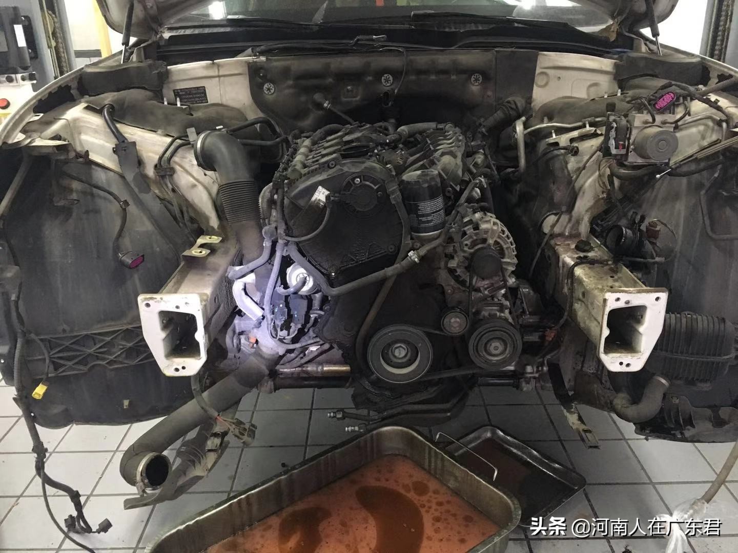 奥迪老款q7烧机油深度分析,奥迪q3烧机油