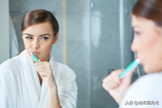 一岁宝宝牙齿上有黄垢怎么办,牙齿上的黄垢可以用刀子刮掉吗