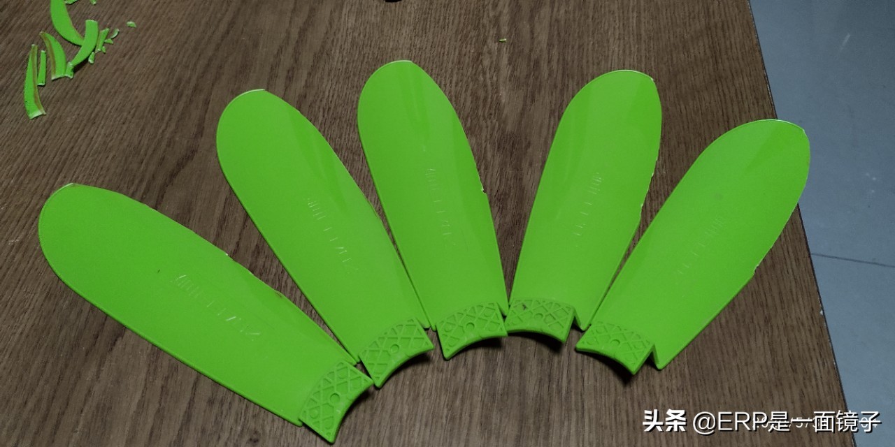 蚊帐内吊扇风力小,新款蚊帐微风小吊扇