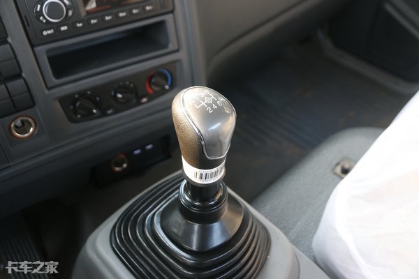 云内德威d25轻卡,云内d25发动机配法士特8挡轻卡