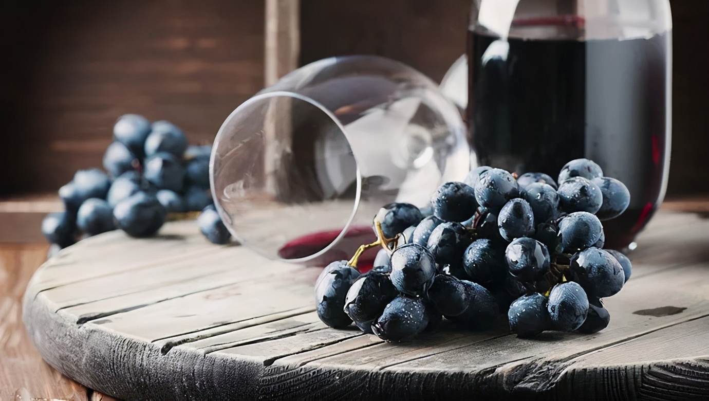 家庭自制葡萄酒危害,家庭酿葡萄酒的危害