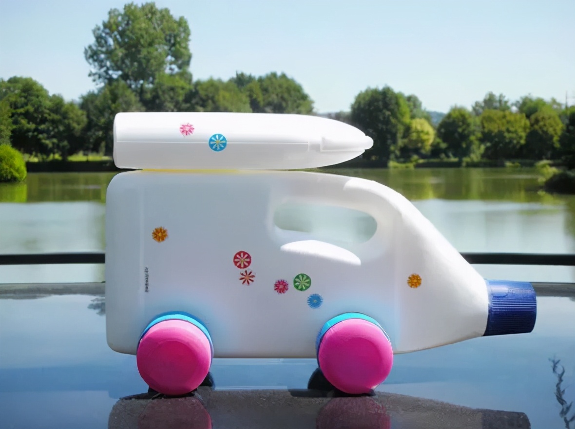 可乐塑料瓶扔掉可以做什么好玩的,塑料瓶的七种玩法