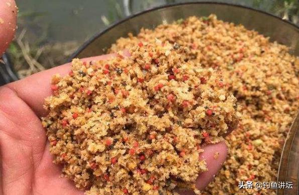 钓草鱼最简单好用的饵料,钓草鱼最好的饵料推荐