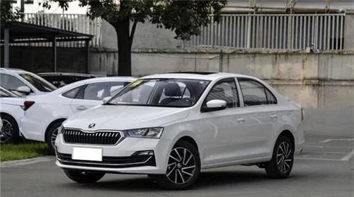 买斯柯达昕锐是掀背吗,大众桑塔纳落地价斯柯达昕锐