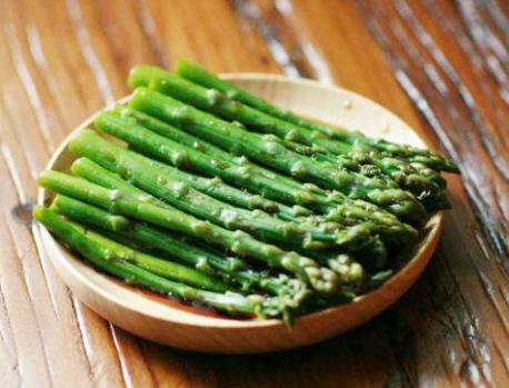 白露后，最该吃的不是肉，而是菌菇，5块钱一斤，现在正上市