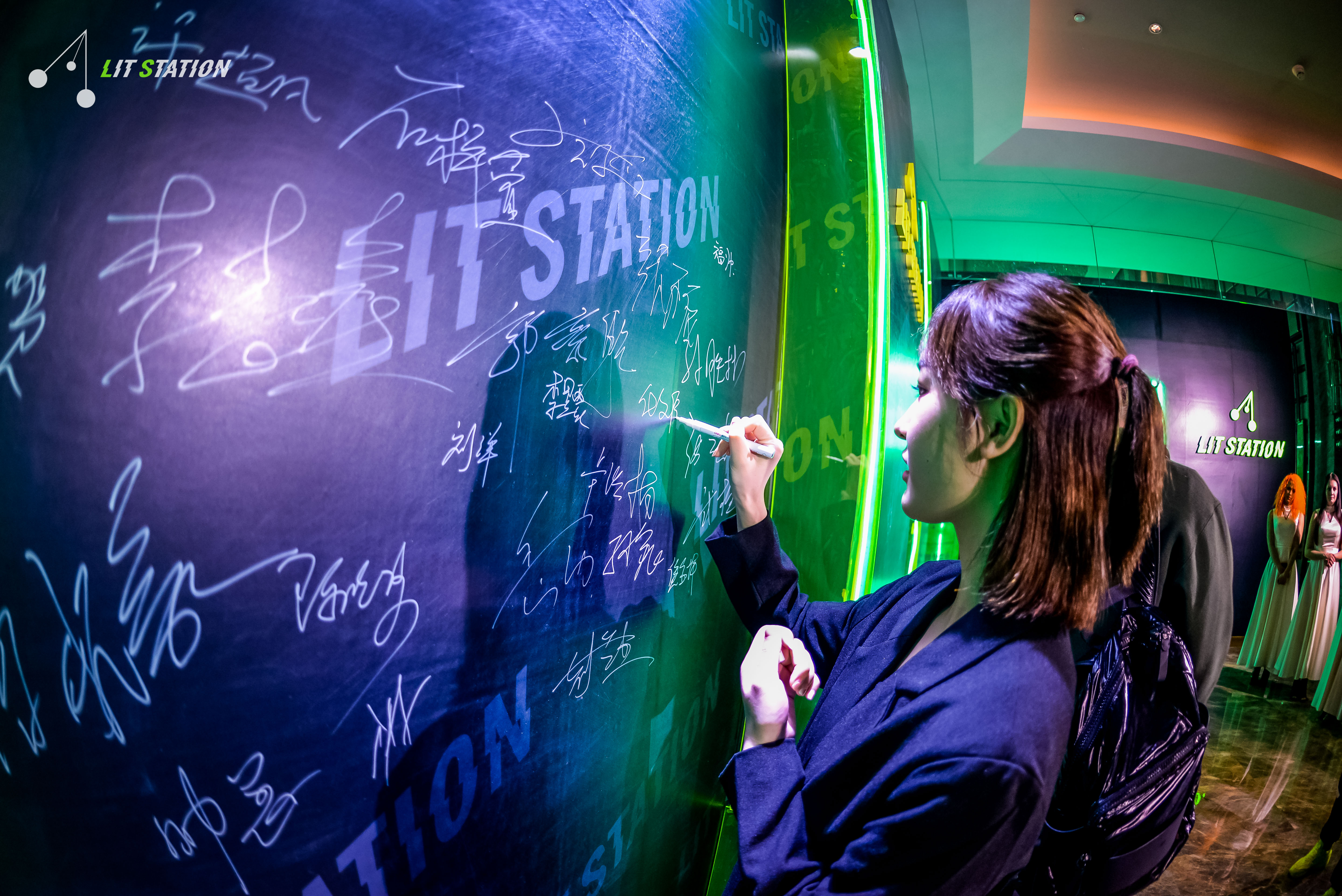 litstation酒吧直播,超燃超带感酒吧