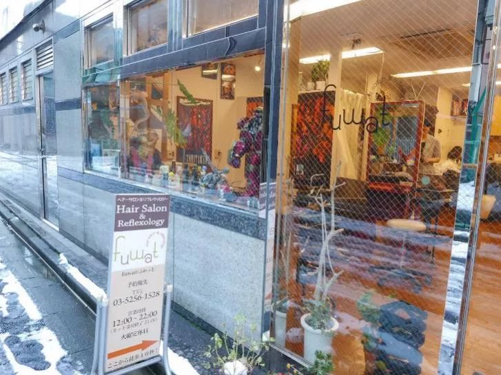 在自己脑袋上还原二次元头发的人们