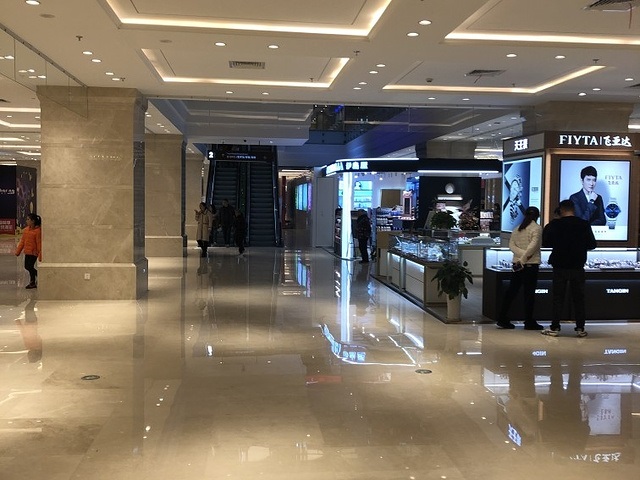 号称“小上海”的周浦镇,商业现状冰火两重天,为何万达独大