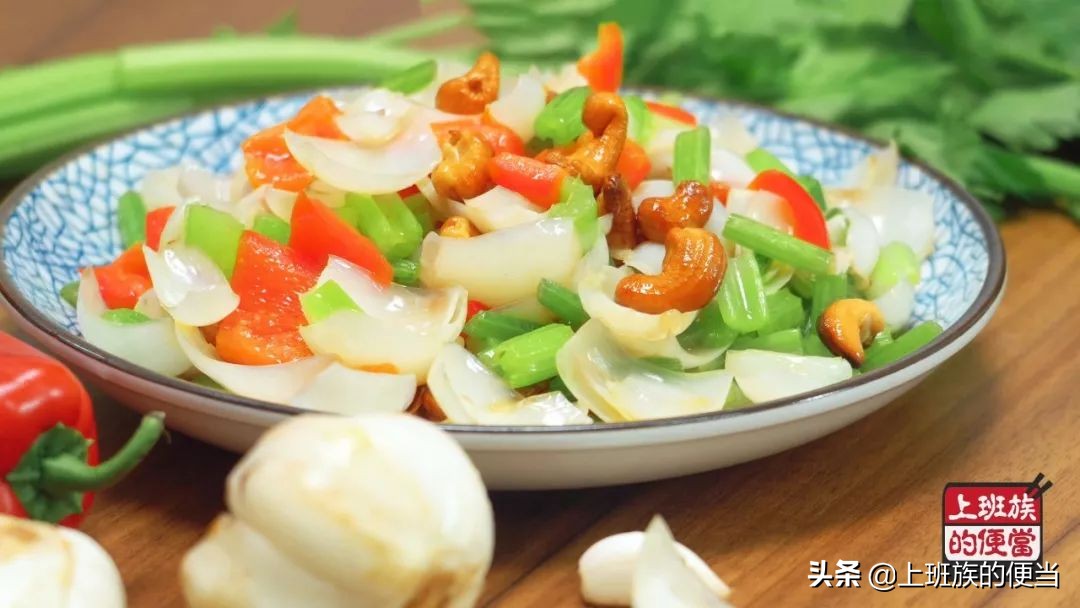 芹菜和什么炒好吃又减肚子,芹菜炒腊肉怎么不油腻