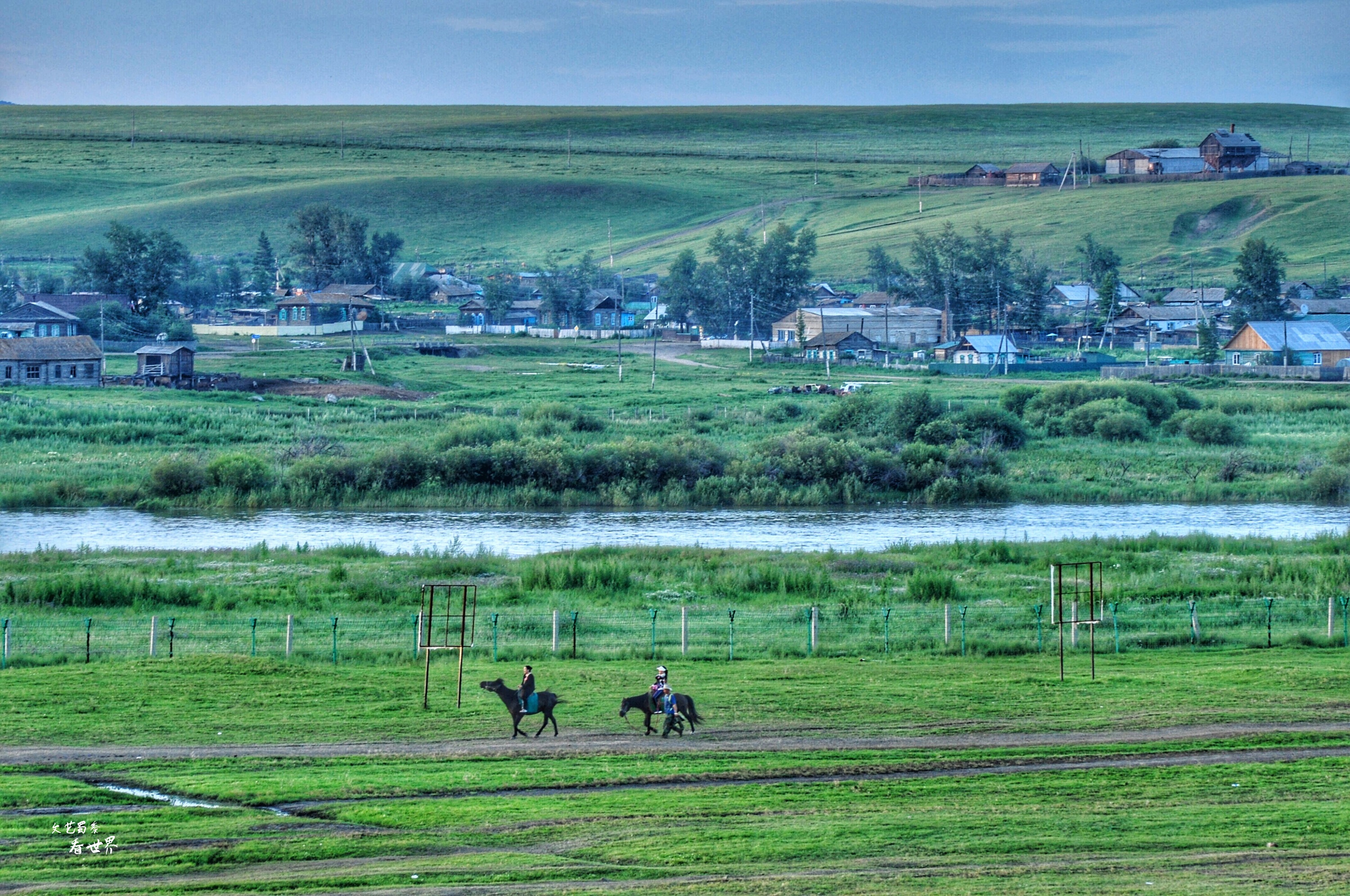 额尔古纳河离呼伦贝尔大草原远吗 (额尔古纳草原深度游)