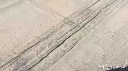 混凝土楼面开裂原因及处理方法,混凝土开裂补救的方法有哪些