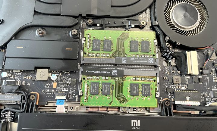 30岁大叔追梦之路：纯金白银为小米游戏本硬件升级只为这童年游戏