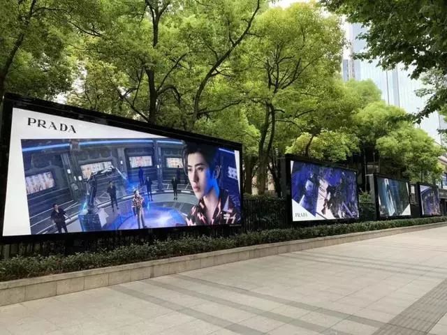 听说有人看不起爱豆？！醒醒吧，蔡徐坤教你做人