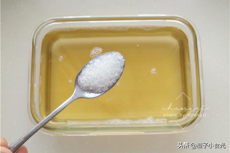 分享奶奶60年熬猪油的方法,老一辈熬猪油的方法