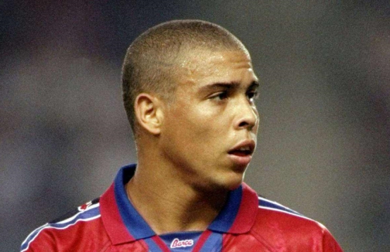 足球个人能力排名罗纳尔多,c罗和罗纳尔多谁更有实力