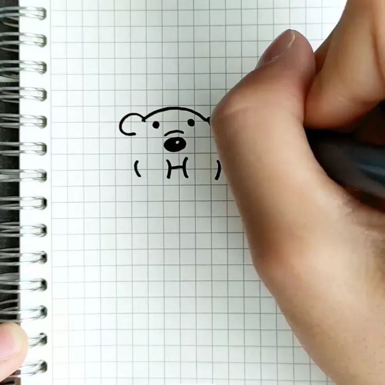 怎么画可爱的小熊抱着奶茶,可爱的小熊怎么画小红书
