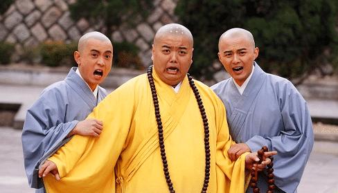 周星驰说很多人找他拍戏,周星驰当年只给他两分钟的镜头