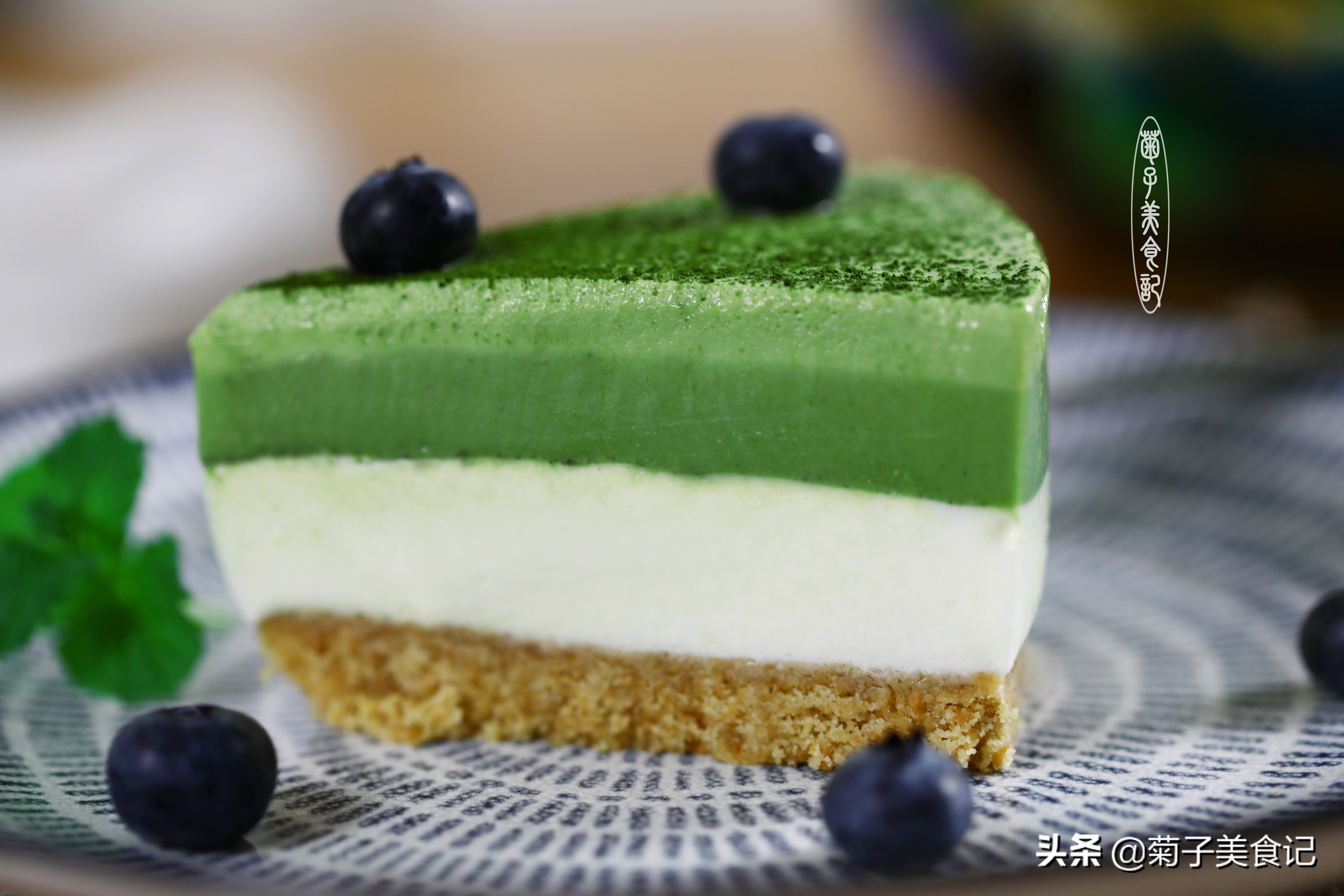 超级美味的抹茶蛋糕,夏季甜点清新抹茶慕斯