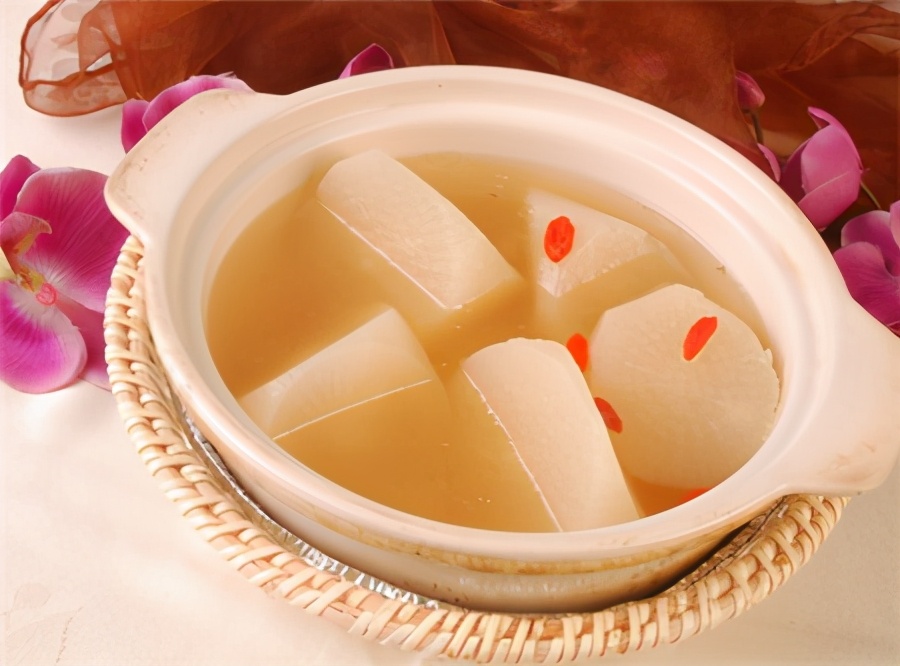 孩子舌苔厚、口气重、睡不安稳、脾气差，要警惕这个“毛病”