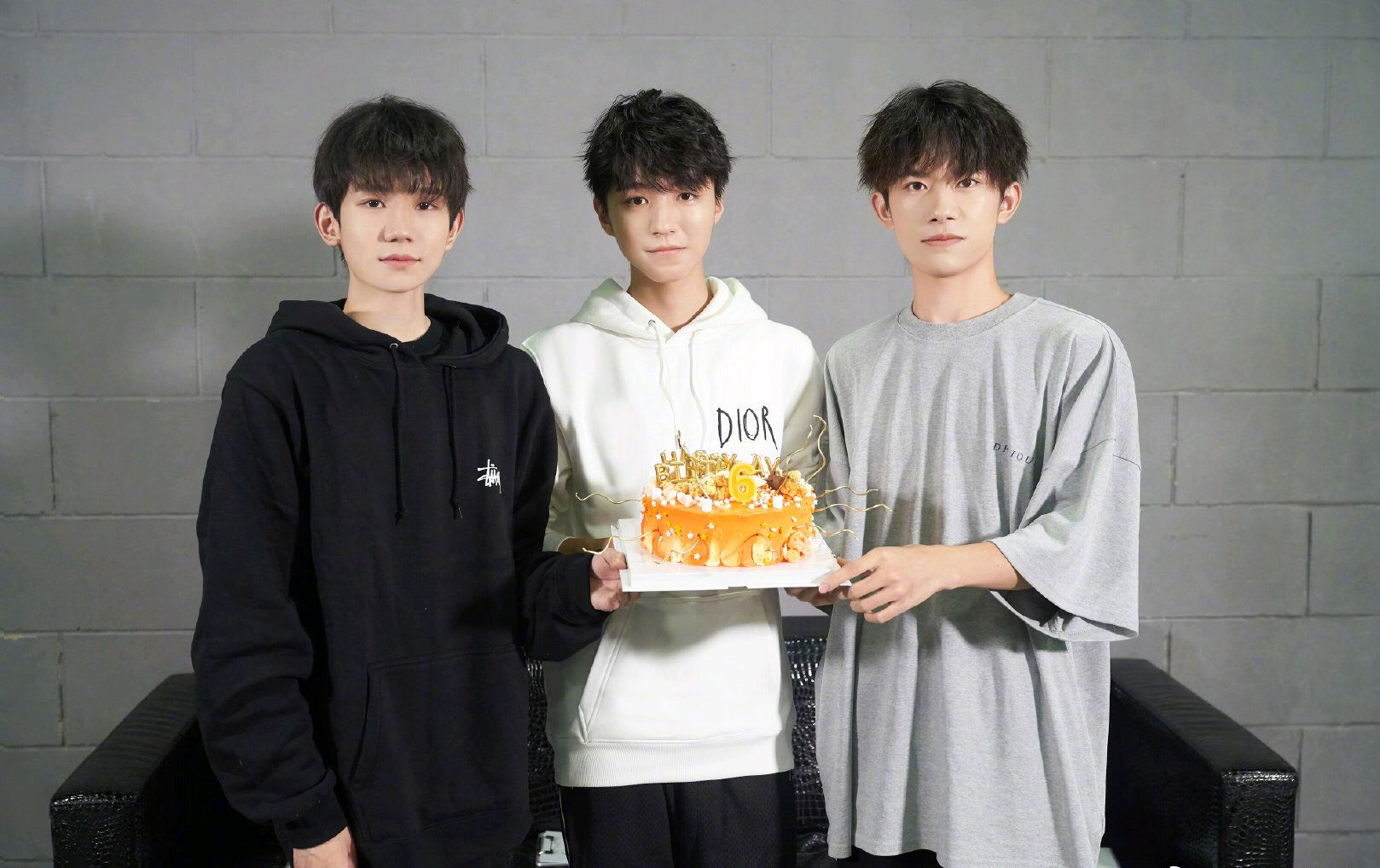 tfboys易烊千玺唱大花轿伴舞,易烊千玺伴舞tfboys10周年演唱会