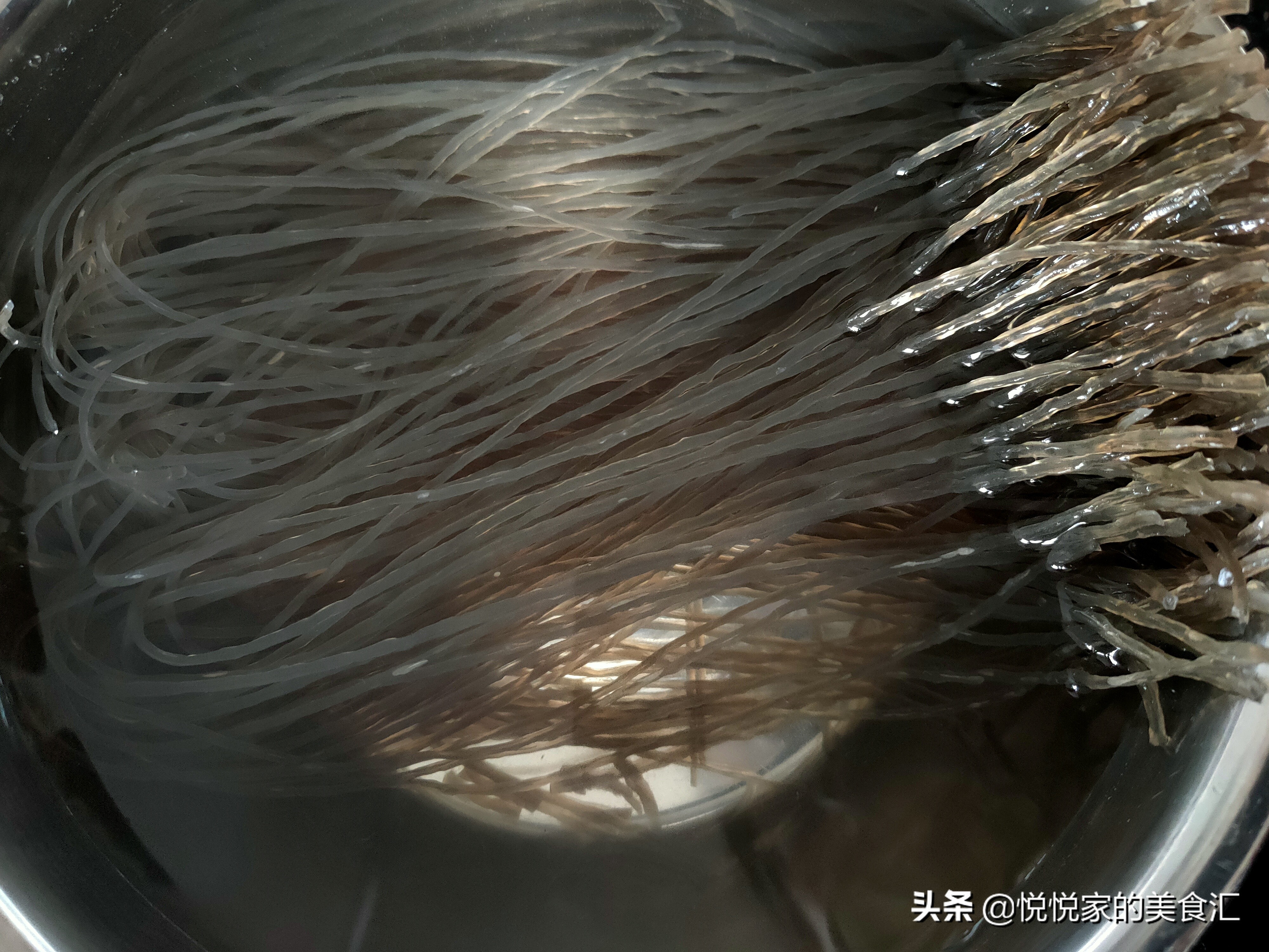 粗的红薯粉要煮几分钟才能熟,红薯粉做粉条要煮多久