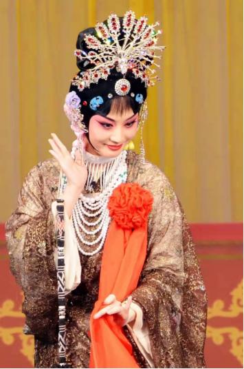 万琳闫文倩返场武家坡,万琳闫文倩打渔杀家