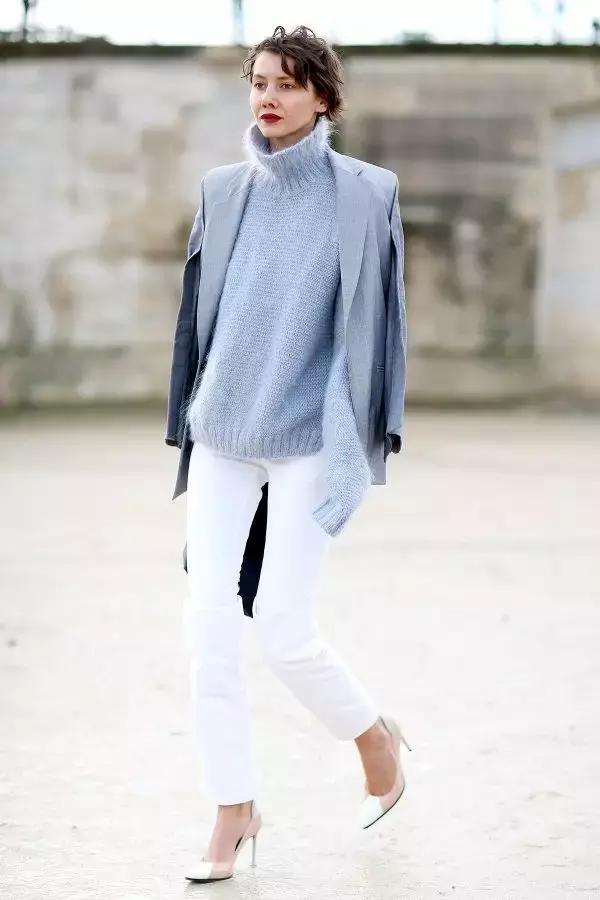 藏青色和黑色哪个更显白显气质,穿这几个颜色显白又气质