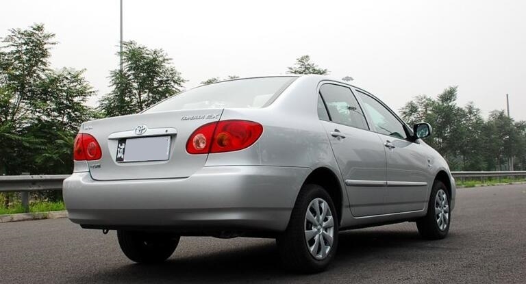 丰田花冠老款值不值得买,05年的丰田花冠还值得入手吗