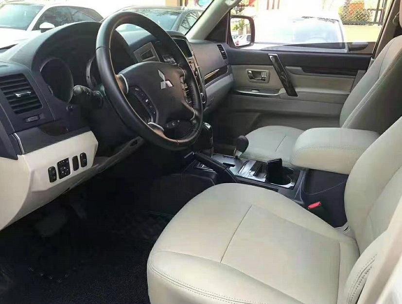 试驾帕杰罗v98柴油版,三菱帕杰罗v93在市区里的驾驶感受