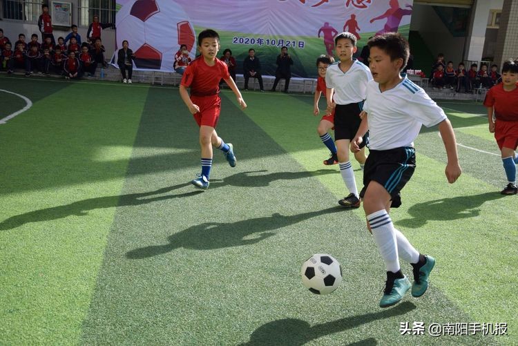 超越从足下起航下一句,2019小学校长杯足球赛