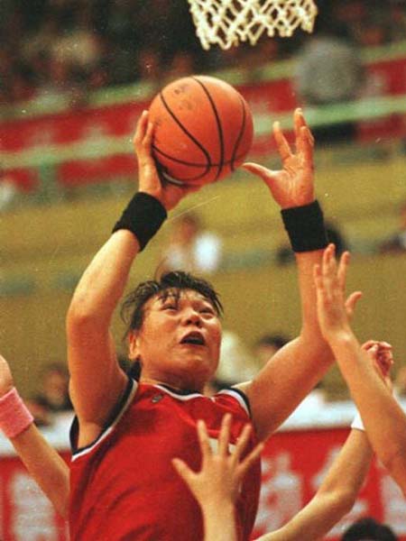 卡特最巅峰状态,卡特42岁和年轻扣篮对比