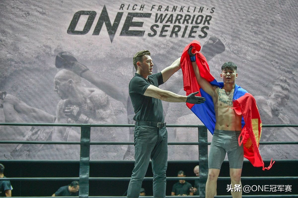 浠庤澶村皯骞村埌鎷虫墜,鎷冲嚮鎵嬭繃娓″埌缁煎悎鏍兼枟