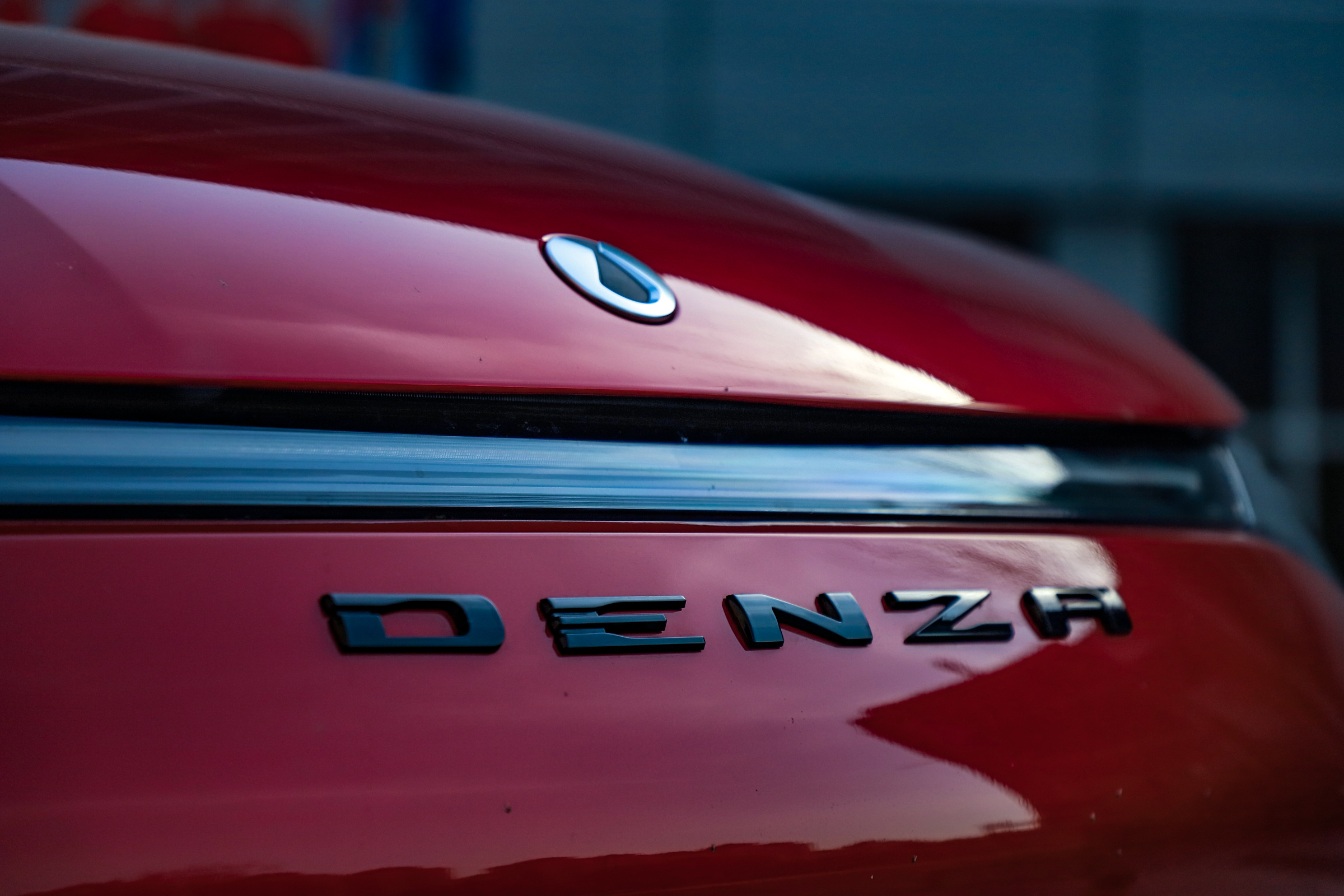 30万左右的插电混动suv7座排行榜,30万落地进口插电式混动suv推荐