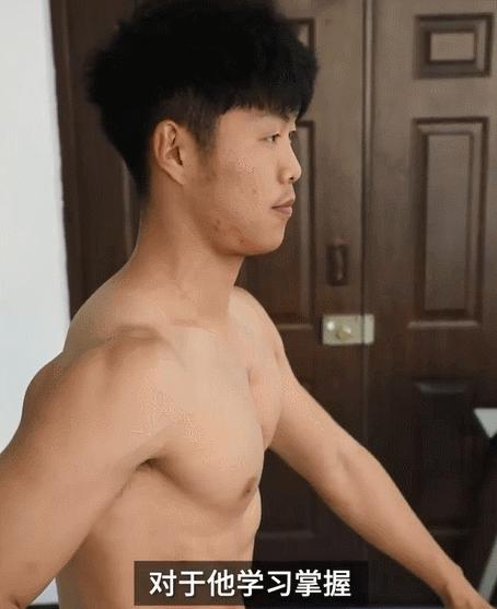肌肉猛男展示腹肌胸肌,肌肉男八块腹肌和强壮的胸肌