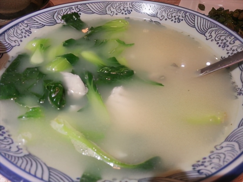 适合孕妇喝的鱼汤有哪些,孕妇喝哪种鱼汤最营养