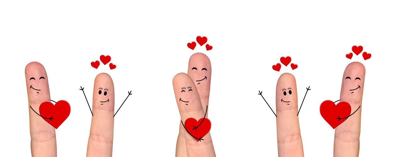 手骨折反复疼痛怎么办,手痛了一个月是骨折吗