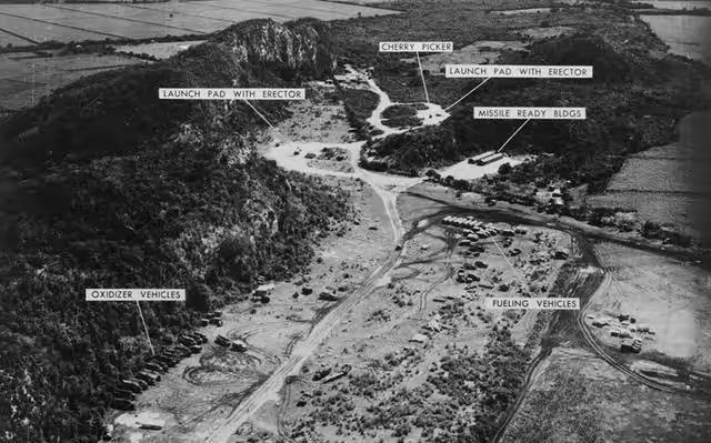 警察敢扣核弹运输车吗,20枚核弹导弹车被交警扣押