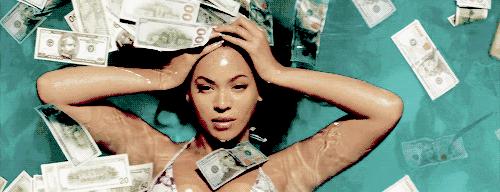 30万的屏风,86万的桌子,当Gucci、爱马仕、LV卖起了家居